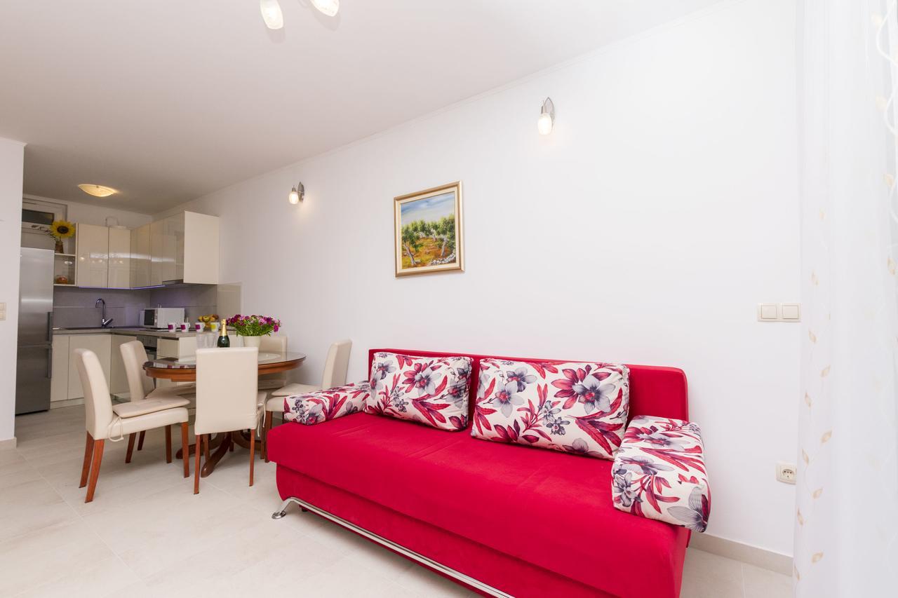 Apartment Ivanka Omiš Kültér fotó
